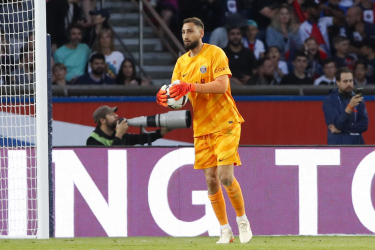 Theat, 部压力的气, 虽然多纳鲁