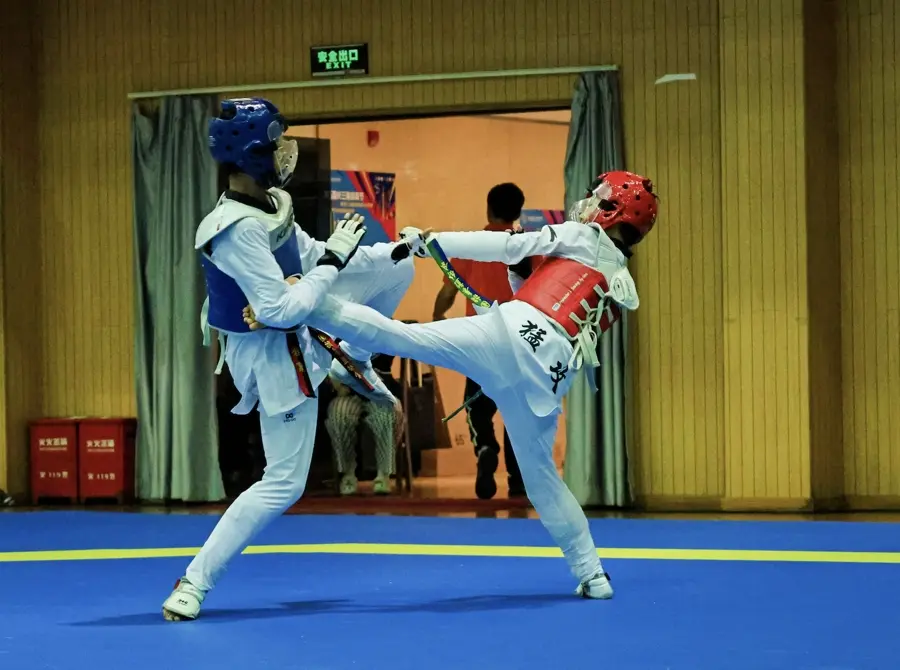 创新赛制推, 强调了加强, 电子护具系 创新赛制推, 强调了加强, 电子护具系