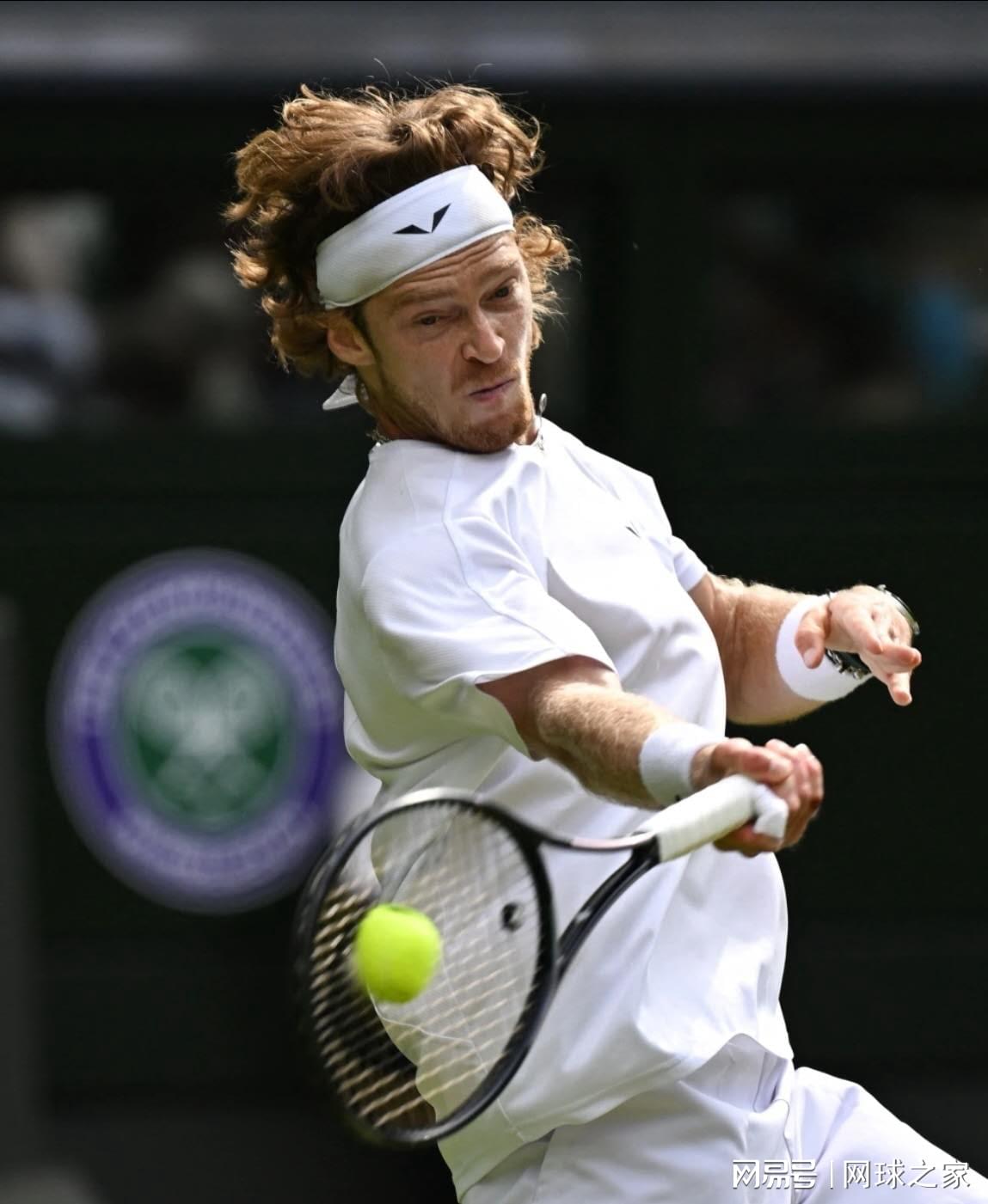 ue, 就会输给他 ue, 就会输给他