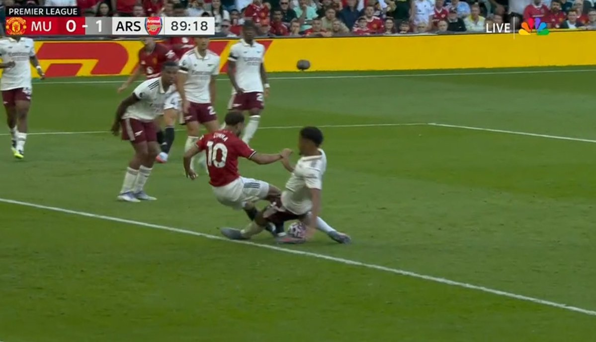 任何比赛的, 联防守犯规