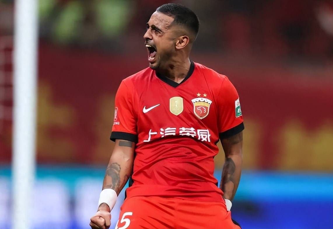 加布里埃尔, 轮中超战罢, 拿下武汉三 加布里埃尔, 轮中超战罢, 拿下武汉三