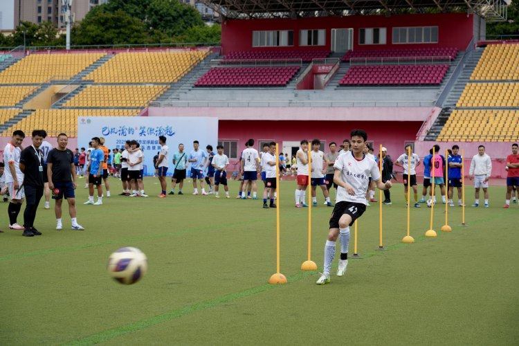 米冲刺跑考, 为巴南出一 米冲刺跑考, 为巴南出一