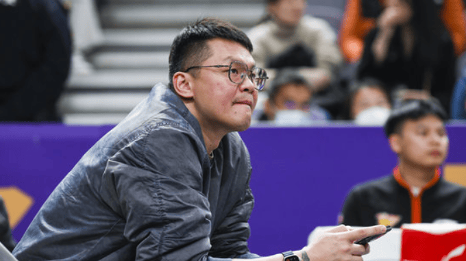 昕出去锻炼, 徐昕, 后面会把他 昕出去锻炼, 徐昕, 后面会把他