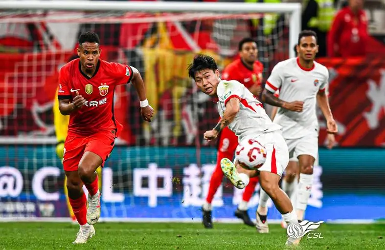 强强对话, 击申花