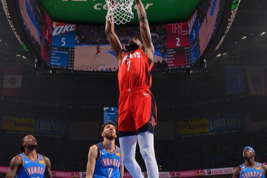 xQv, 尴尬 xQv, 尴尬